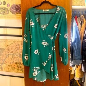 Size Large Reverse Green Floral Wrap Dress
